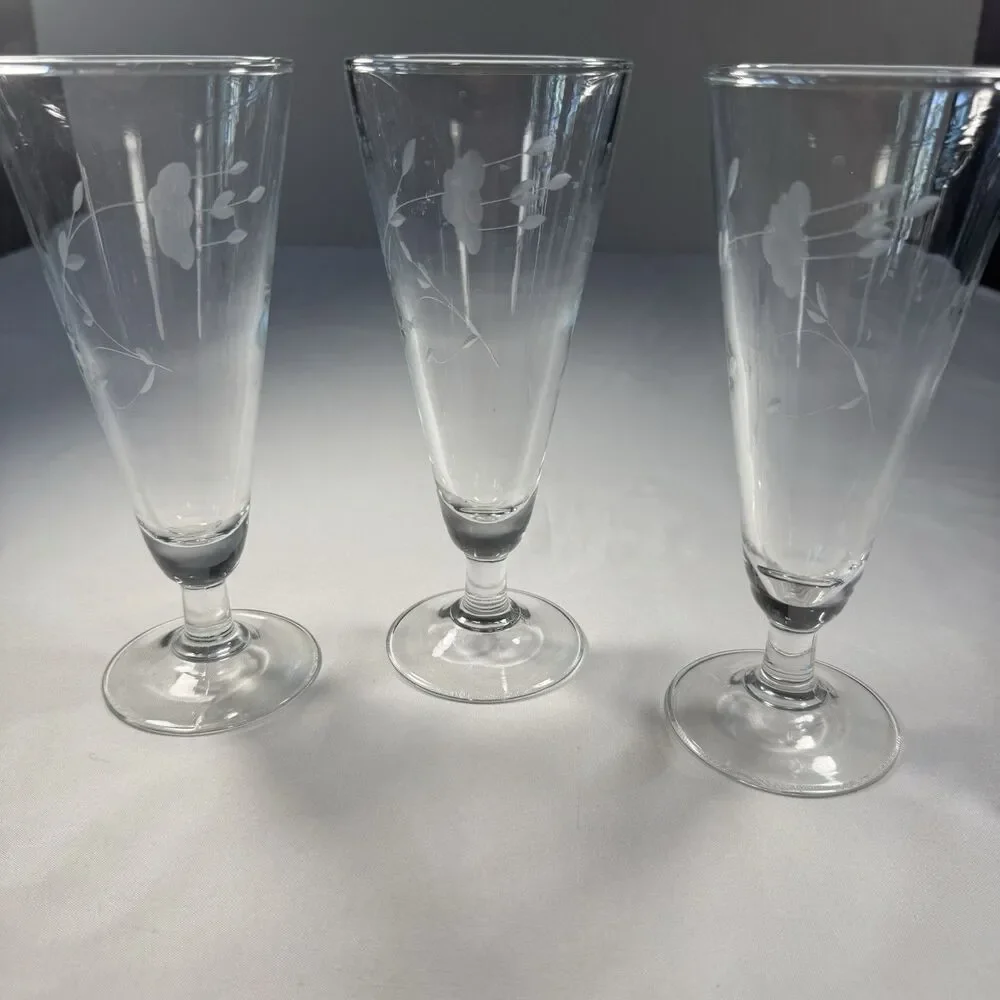 Set of 3 Etched Floral Footed Pilsner Glasses Clear Stemmed Barware